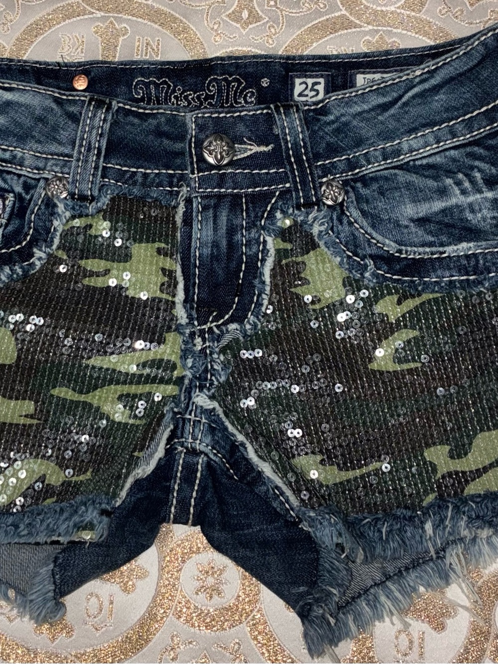 New Miss Me Green Camo Sequin Denim Shorts - Size 25